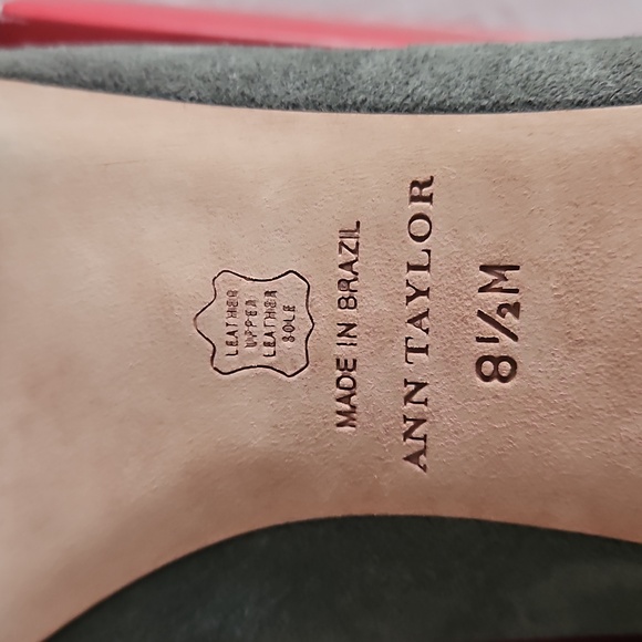 Ann Taylor Leather Shoes, Size 8.5. NWOT - Picture 4 of 8